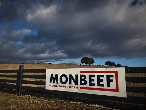 Monbeef Sign